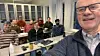 Mads Mysen tar med seg over ti studenter til Ventilasjonskonferansen i Oslo den 23.01.2024 Dette er studenter som er inne i sitt siste år, og straks skal i gang med sine masteroppgaver.
