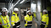 Her ser vi, Knut Olav Kjærvik, prosjekteringsleder kontor og teknikk i GK, Johan Christian Rømcke, teamleder laboratorier i Norconsult, Annika Tullander, prosjekteringsleder laboratorium i GK, og Katrine Merkesdal Hall, teamleder prosjekterende for kontor og teknikk i Norconsult i et av de tekniske rommene på Livsvitenskapsbygget.